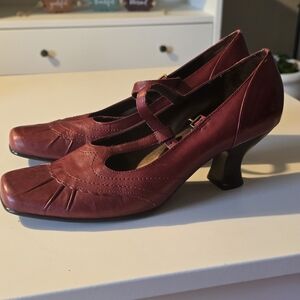 Naturalizer Mary Jane Kitten Heels Red Leather Pump Size 8